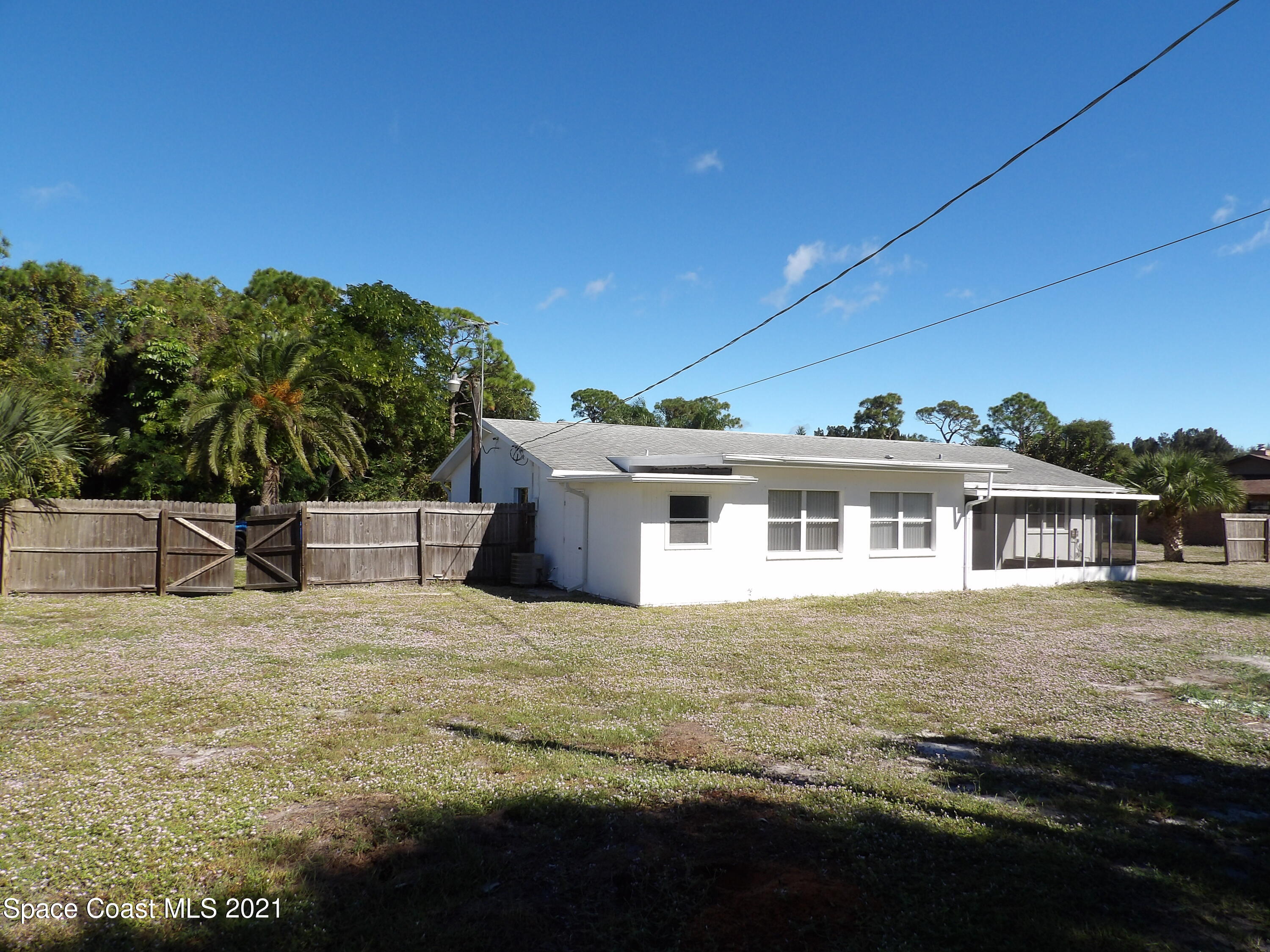 2826 Kosuth Road Northeast Palm Bay, FL 32905 - Photo 84 of 128 105_0083