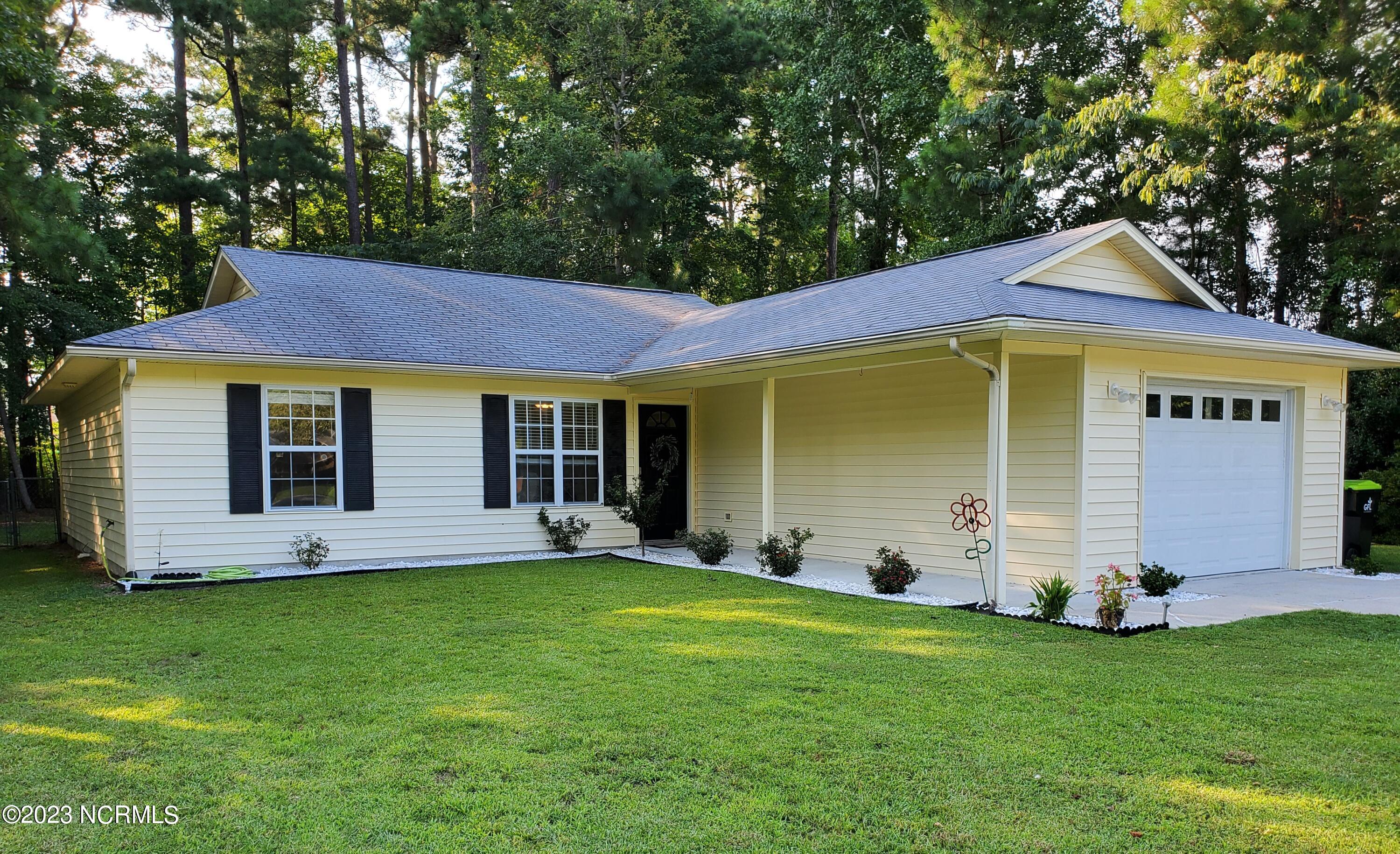 703 Stately Pines Road New Bern, NC 28560 - Photo 1 of 23 Delightfully Charming