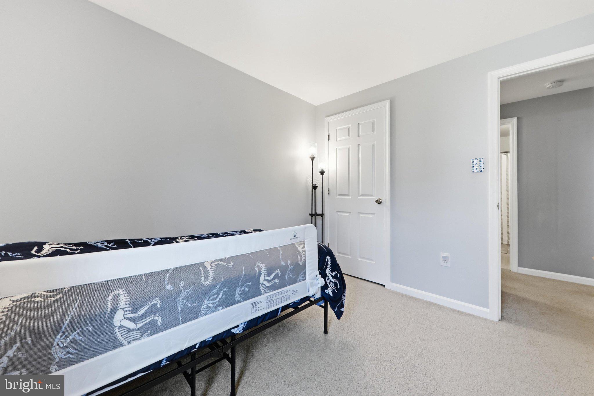 7998 Windsail Court Frederick, MD 21701 - Photo 29 of 38 Bedroom 4