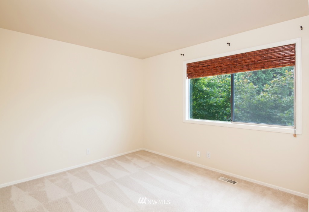 10201 Northeast 151st Street Bothell, WA 98011 - Photo 17 of 23 Gallery Image 17