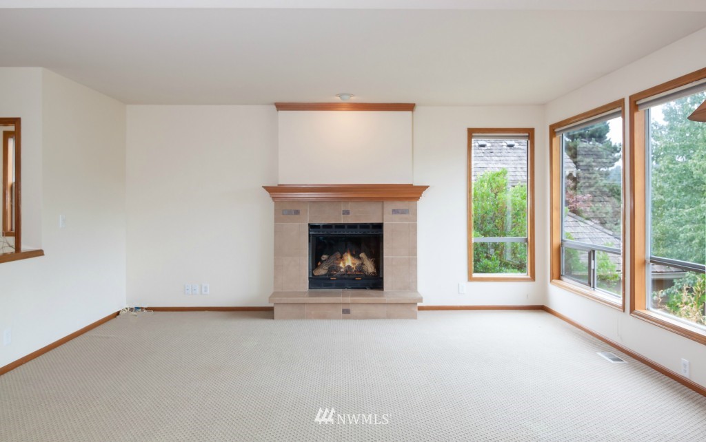 10201 Northeast 151st Street Bothell, WA 98011 - Photo 8 of 23 Gallery Image 8