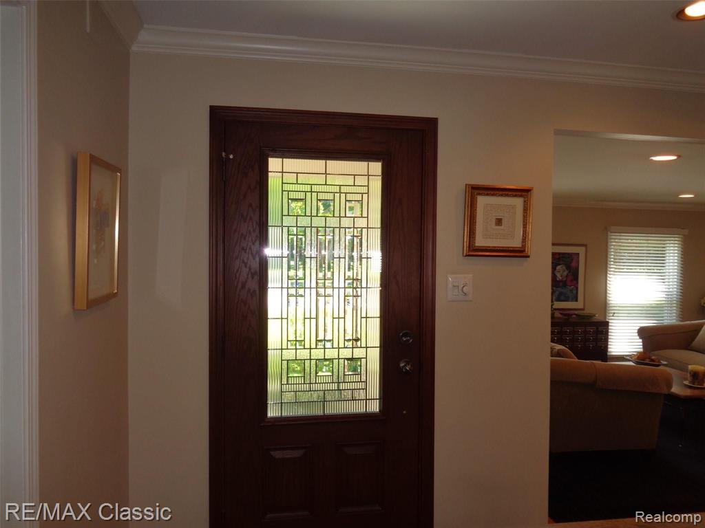 34020 Old Timber Road Farmington Hills, MI 48331 - Photo 12 of 36