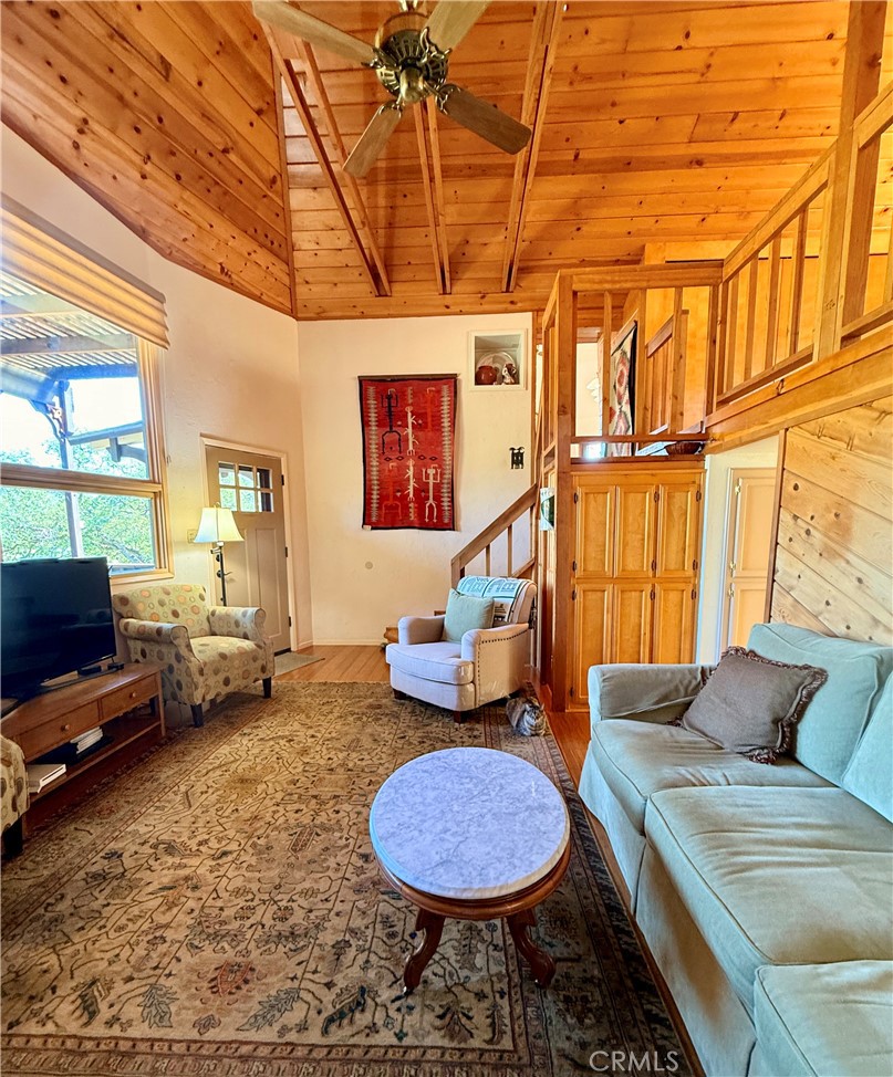 2877 Trower Road Catheys Valley, CA 95306 - Photo 23 of 68 Livingroom front door