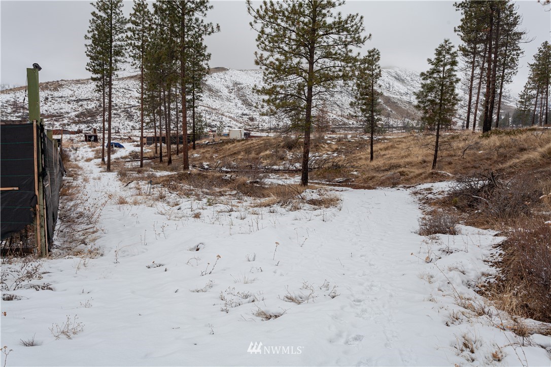 30 Quiet Valley Road Chelan, WA 98816 - Photo 4 of 24 Gallery Image 4