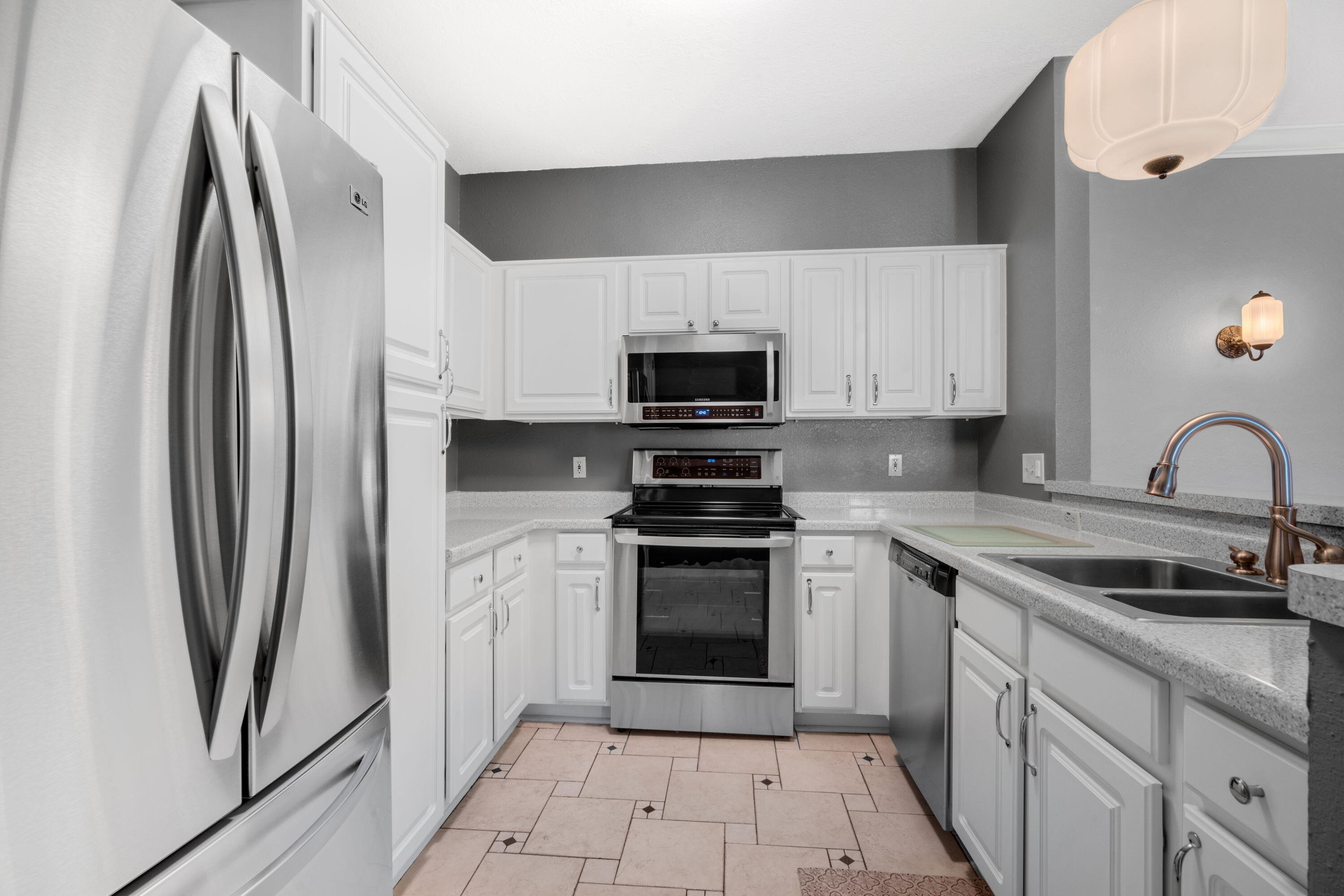 2720 Northview Road, Unit 33 Waukesha, WI 53188 - Photo 10 of 25 Kitchen 2