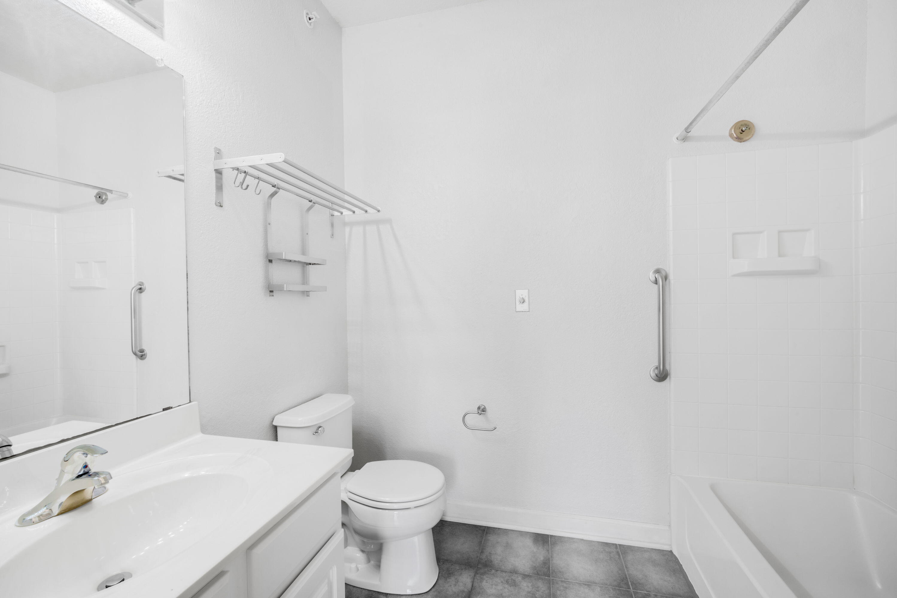 2720 Northview Road, Unit 33 Waukesha, WI 53188 - Photo 15 of 25 primary bath 1