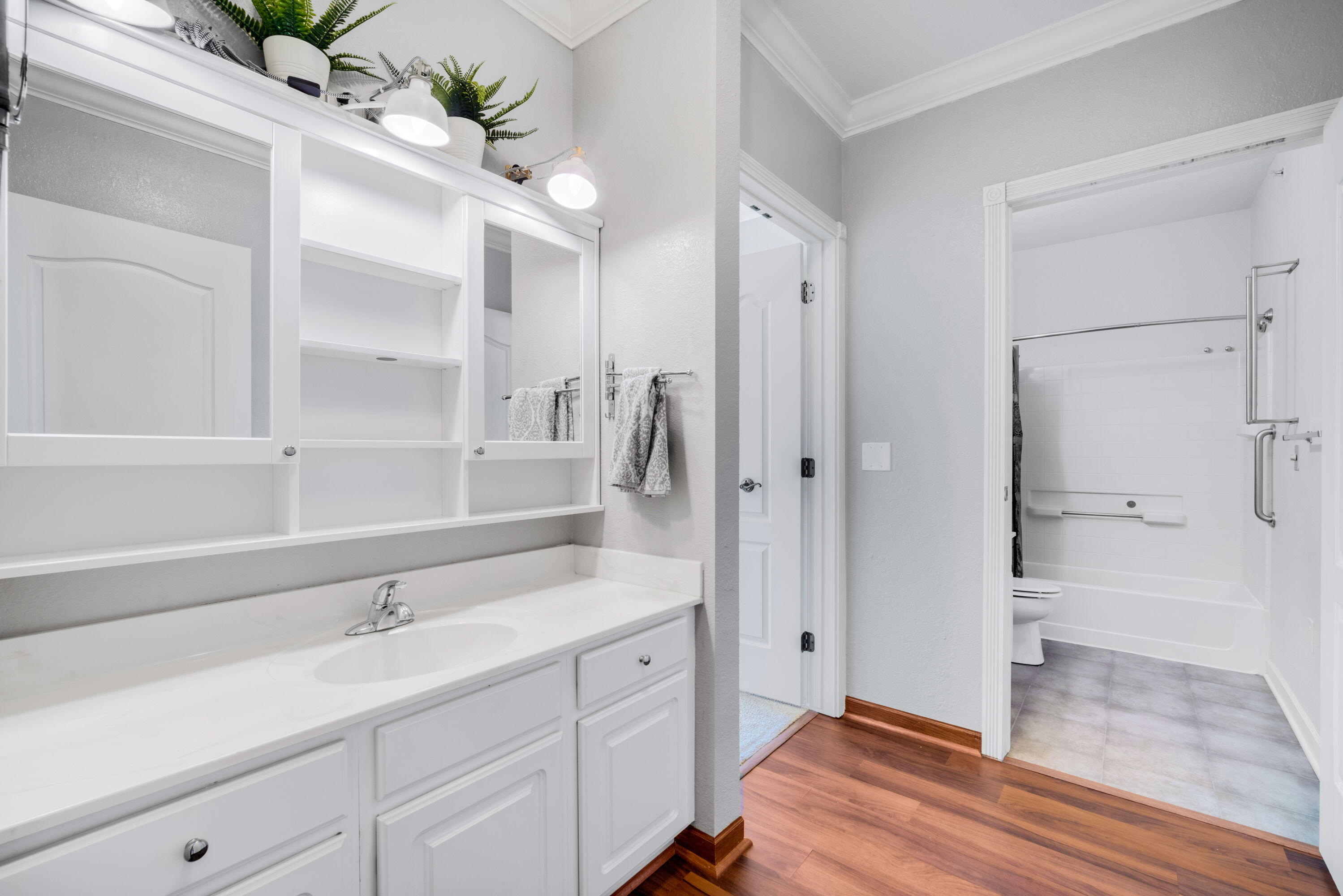 2720 Northview Road, Unit 33 Waukesha, WI 53188 - Photo 20 of 25 main bath vanity