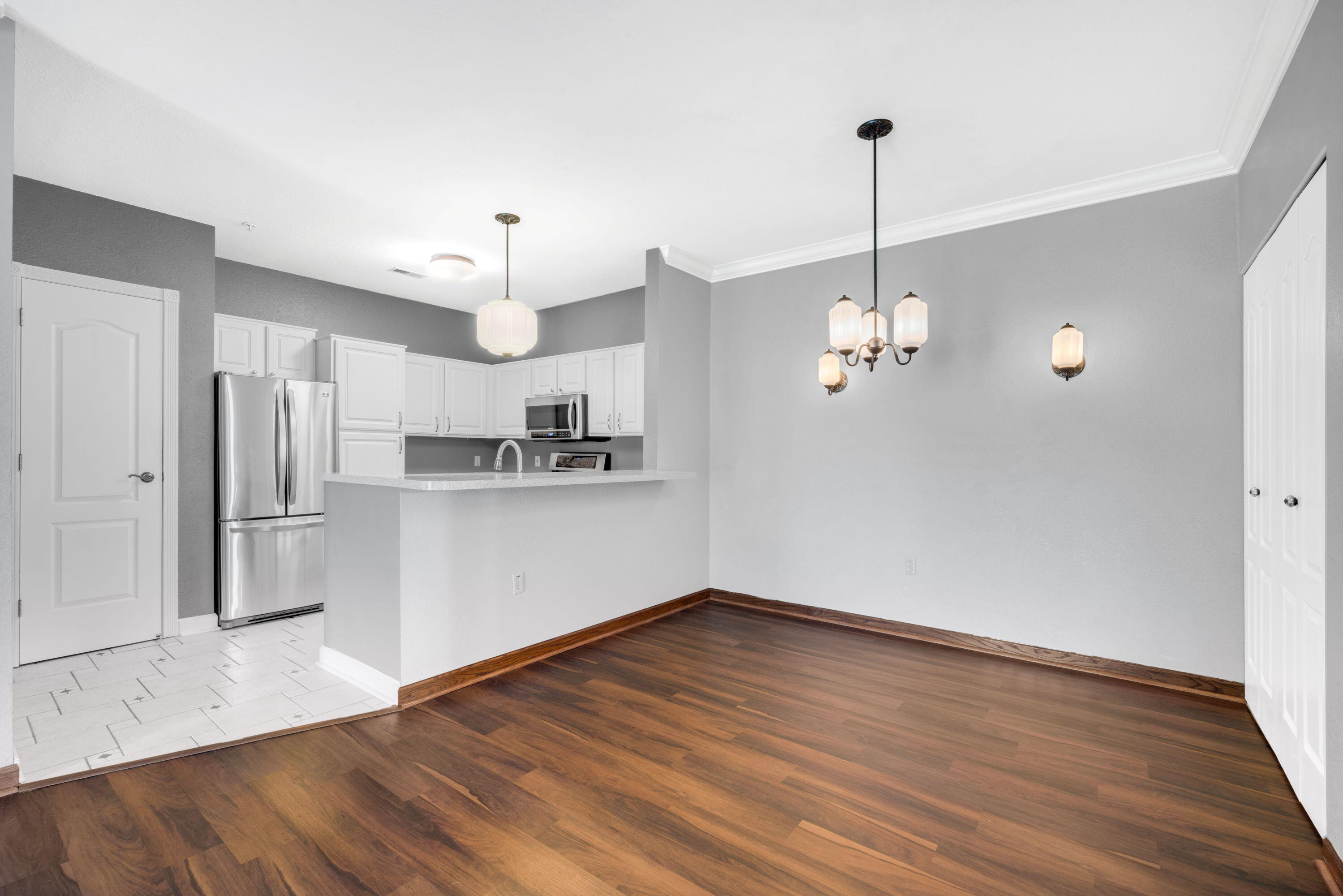 2720 Northview Road, Unit 33 Waukesha, WI 53188 - Photo 7 of 25 kitchen and dining room