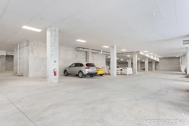 $949,900 | 159 South River Avenue, Unit 404, Holland, MI 49423