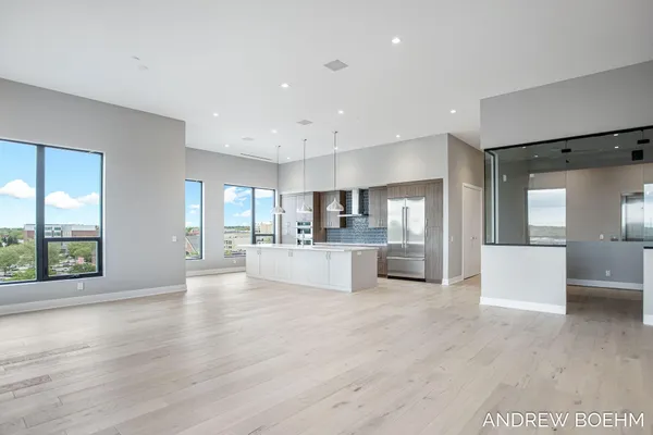 $949,900 | 159 South River Avenue, Unit 404, Holland, MI 49423