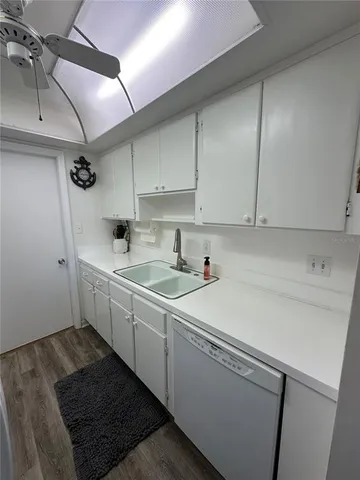 $2,500 | 3806 Gulf Of Mexico Drive, Unit C202, Longboat Key, FL 34228