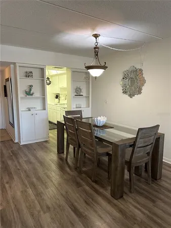 $2,500 | 3806 Gulf Of Mexico Drive, Unit C202, Longboat Key, FL 34228