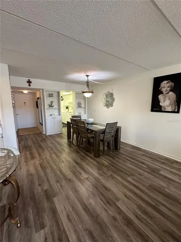 $2,500 | 3806 Gulf Of Mexico Drive, Unit C202, Longboat Key, FL 34228