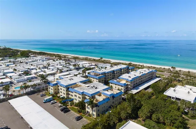 $2,500 | 3806 Gulf Of Mexico Drive, Unit C202, Longboat Key, FL 34228