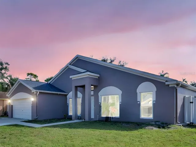 $425,000 | 1703 Blue Lake Court, Tarpon Springs, FL 34689