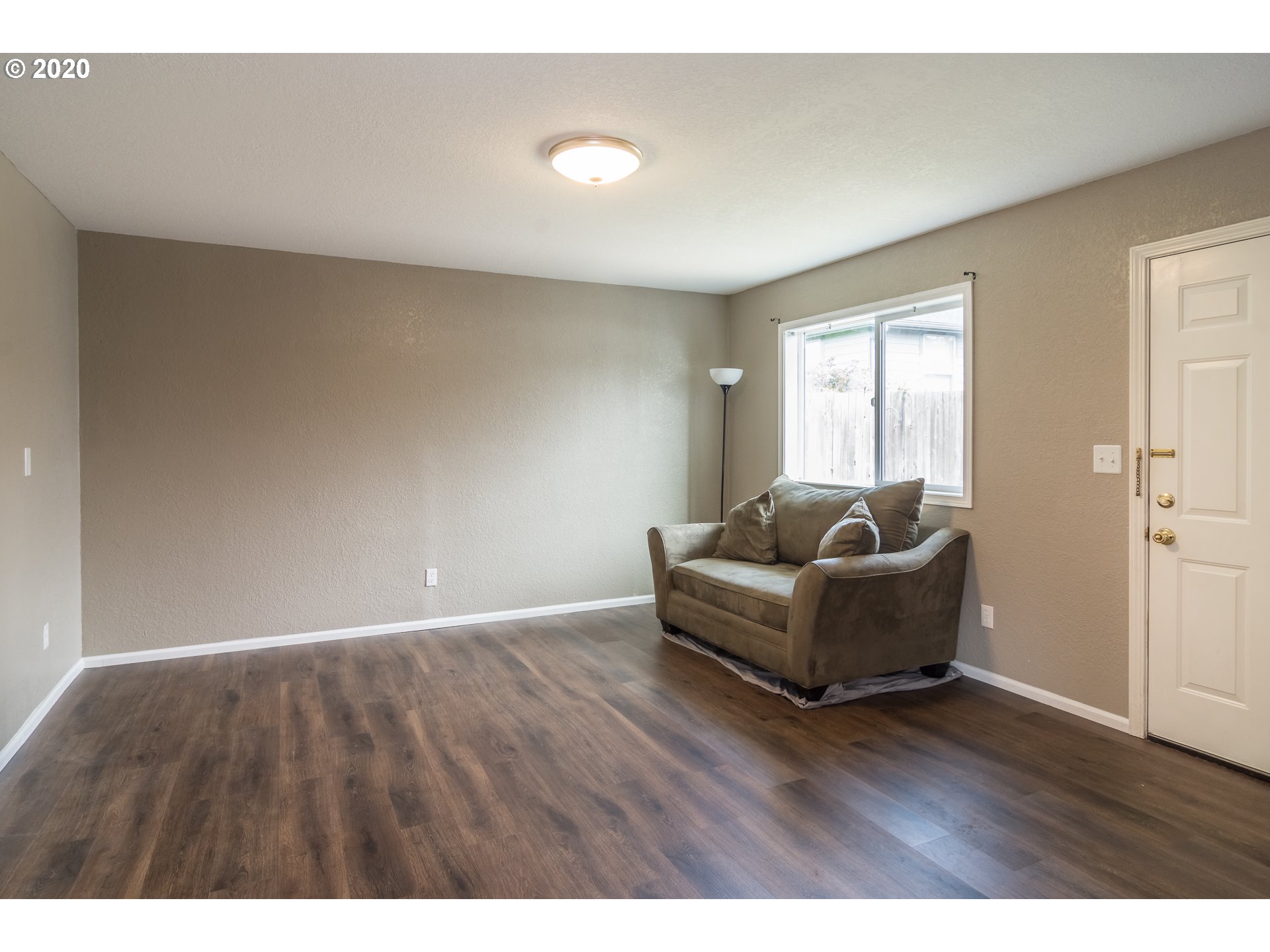 151 South Comstock Road Sutherlin, OR 97479 - Photo 11 of 32 Gallery Image 11