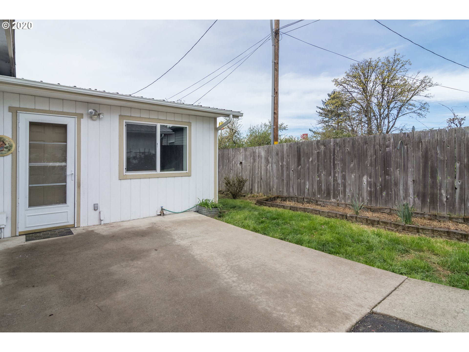 151 South Comstock Road Sutherlin, OR 97479 - Photo 13 of 32 Gallery Image 13