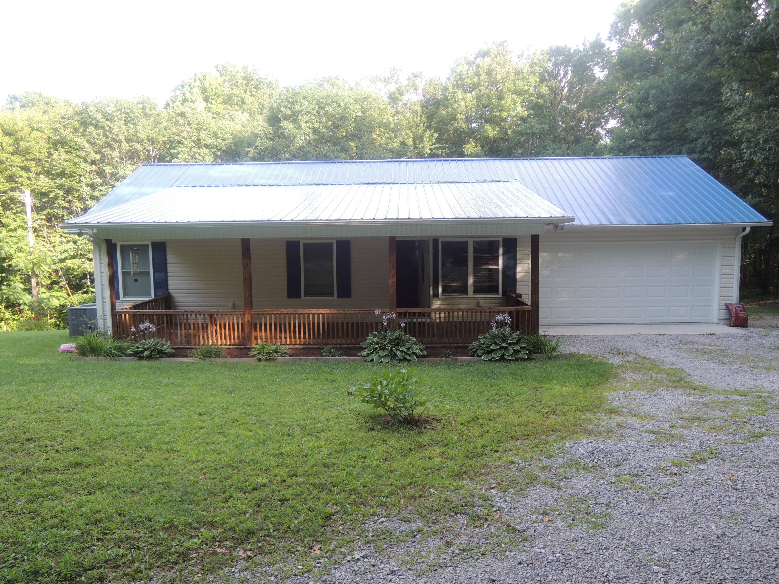 1201 Panther Branch Road Jamestown, TN 38556 - Photo 1 of 16 07112017 011