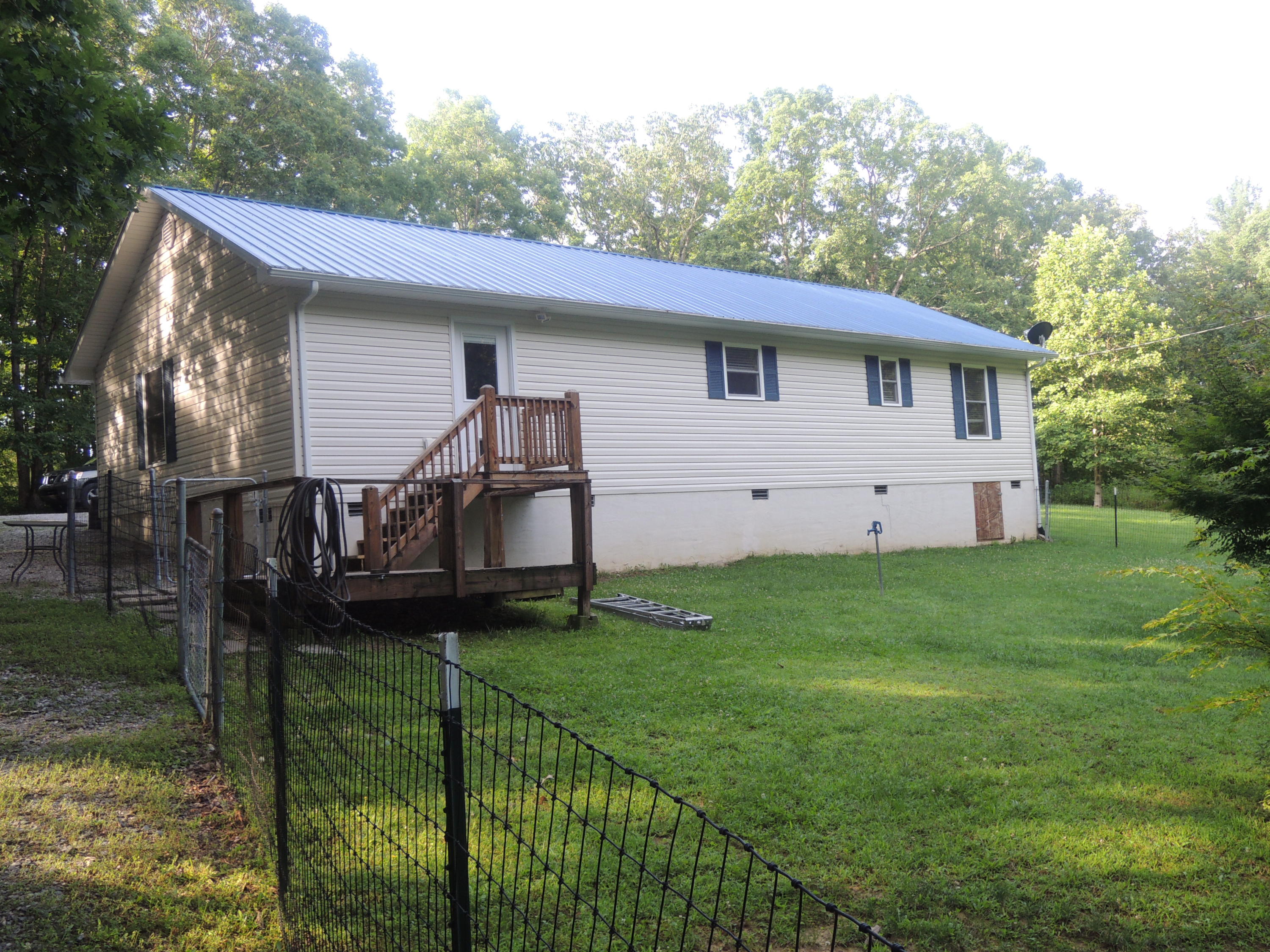 1201 Panther Branch Road Jamestown, TN 38556 - Photo 4 of 16 07112017 014
