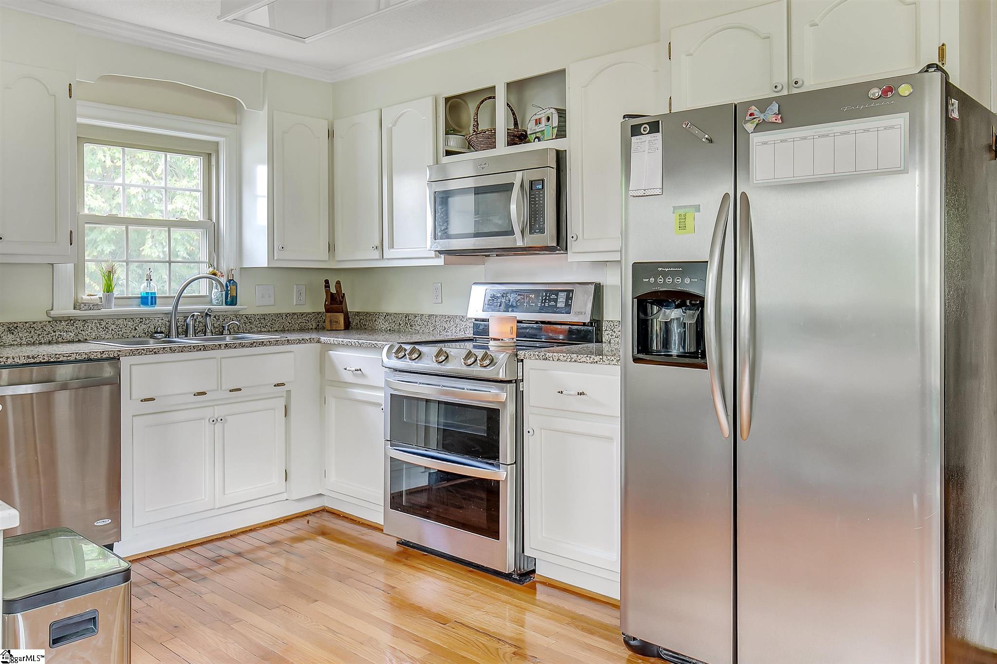 306 Tindal Road Greenville, SC 29617 - Photo 14 of 27 Gallery Image 14