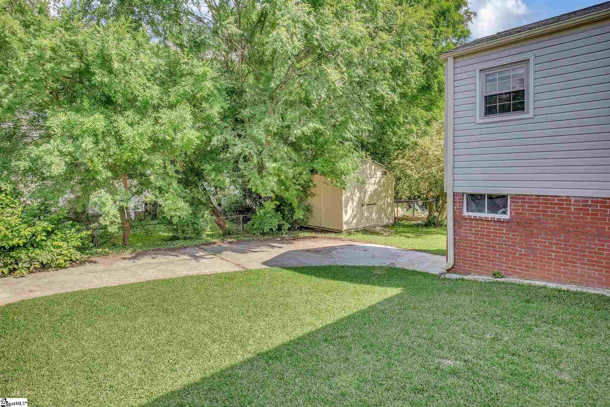 306 Tindal Road Greenville, SC 29617 - Photo 17 of 27 Gallery Image 17