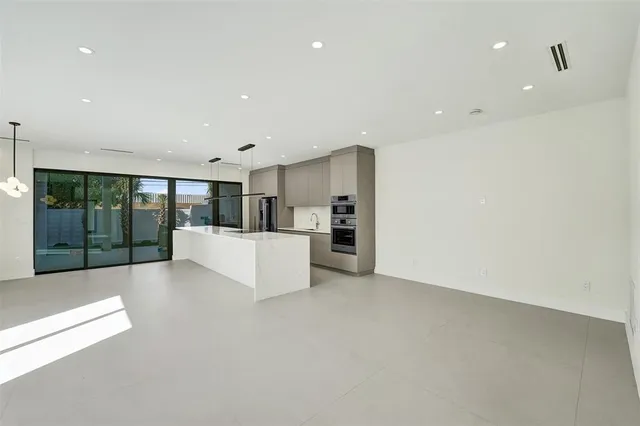 $1,850,000 | 1525 Northeast 15th Avenue, Fort Lauderdale, FL 33304