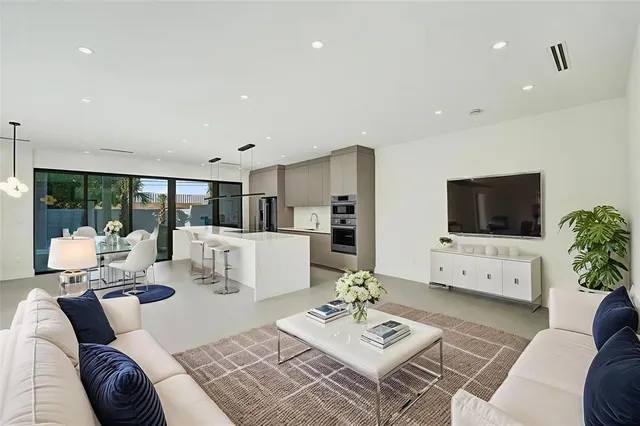 $1,850,000 | 1525 Northeast 15th Avenue, Fort Lauderdale, FL 33304