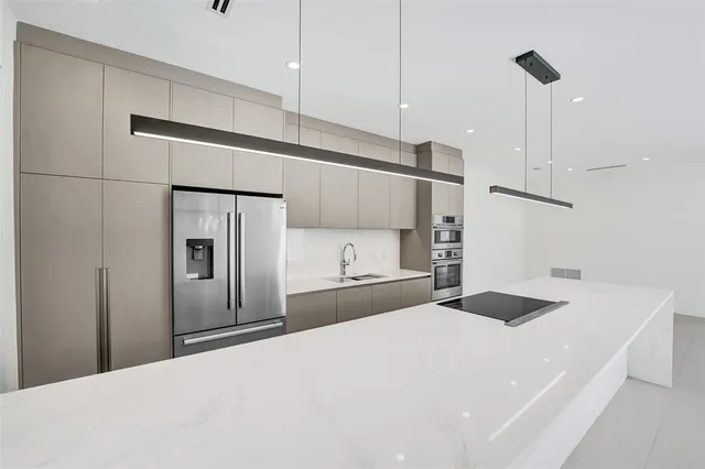 $1,850,000 | 1525 Northeast 15th Avenue, Fort Lauderdale, FL 33304