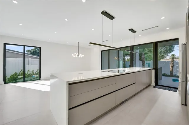 $1,850,000 | 1525 Northeast 15th Avenue, Fort Lauderdale, FL 33304