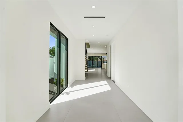 $1,850,000 | 1525 Northeast 15th Avenue, Fort Lauderdale, FL 33304
