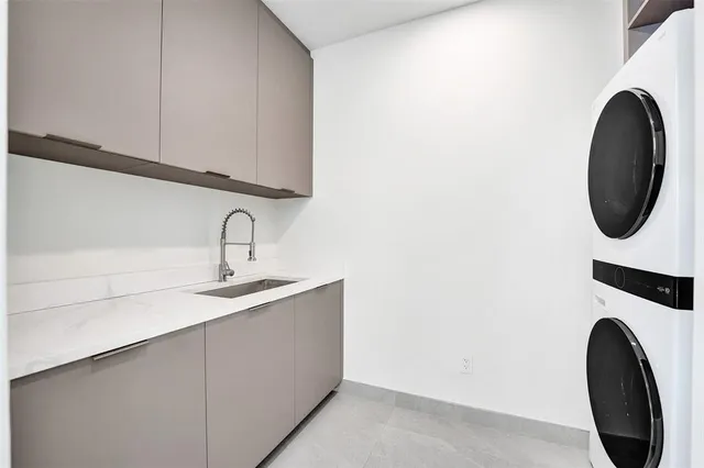 $1,850,000 | 1525 Northeast 15th Avenue, Fort Lauderdale, FL 33304