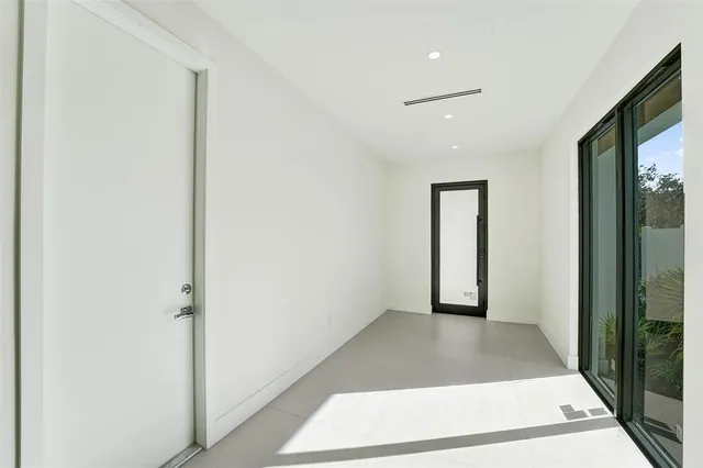 $1,850,000 | 1525 Northeast 15th Avenue, Fort Lauderdale, FL 33304