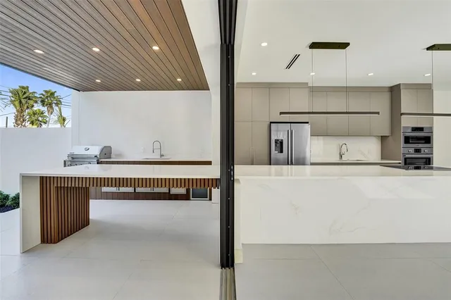 $1,850,000 | 1525 Northeast 15th Avenue, Fort Lauderdale, FL 33304