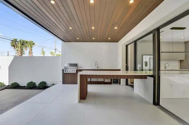 $1,850,000 | 1525 Northeast 15th Avenue, Fort Lauderdale, FL 33304