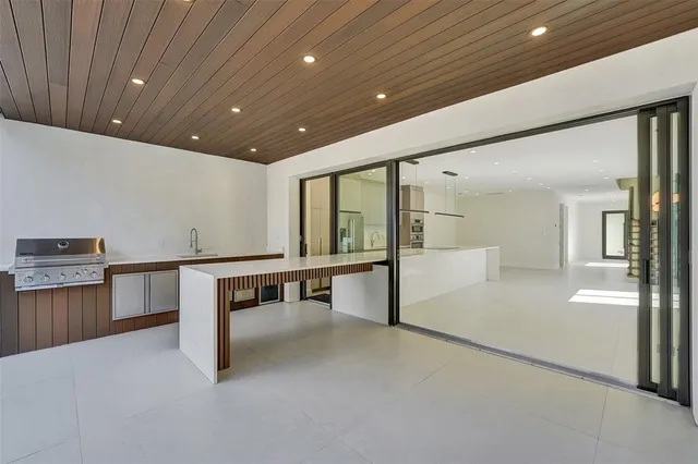 $1,850,000 | 1525 Northeast 15th Avenue, Fort Lauderdale, FL 33304