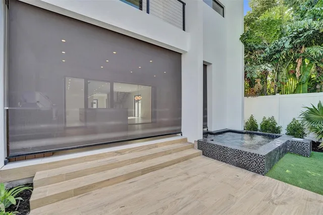 $1,850,000 | 1525 Northeast 15th Avenue, Fort Lauderdale, FL 33304