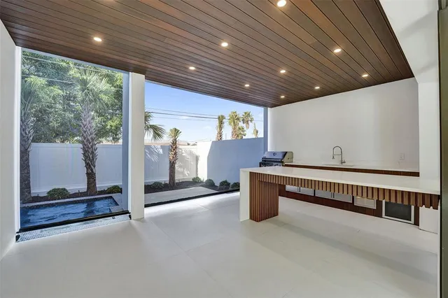 $1,850,000 | 1525 Northeast 15th Avenue, Fort Lauderdale, FL 33304