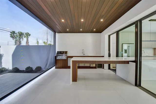 $1,850,000 | 1525 Northeast 15th Avenue, Fort Lauderdale, FL 33304