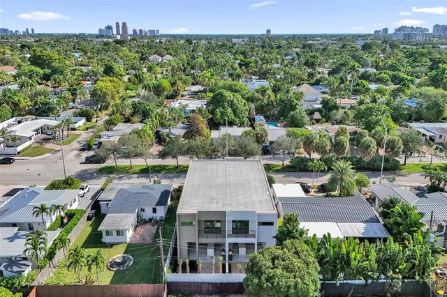 $1,850,000 | 1525 Northeast 15th Avenue, Fort Lauderdale, FL 33304