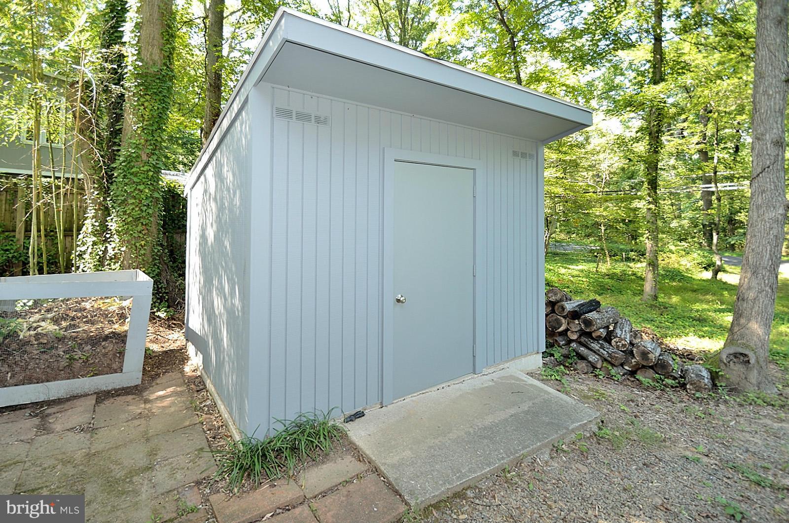 7216 Stafford Road Alexandria, VA 22307 - Photo 26 of 26 Shed