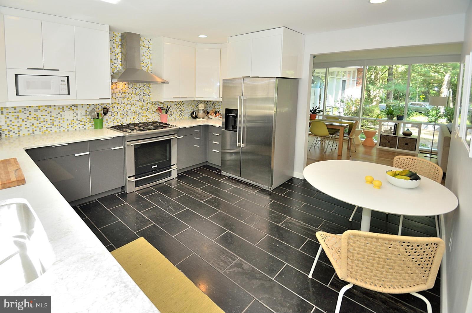 7216 Stafford Road Alexandria, VA 22307 - Photo 4 of 26 Kitchen