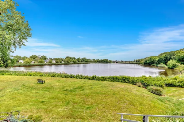 $7,000 | 637 Beacon Boulevard, Sea Girt, NJ 08750