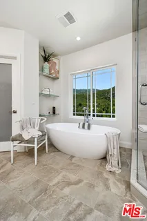 $2,840,000 | 29677 Mulholland Highway, Agoura Hills, CA 91301