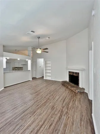 $2,295 | 1028 Whitewater Trail, DeSoto, TX 75115