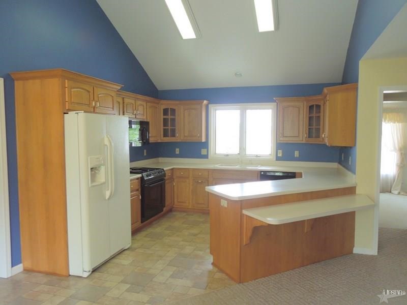 12305 Schwartz Road Grabill, IN 46741 - Photo 5 of 29