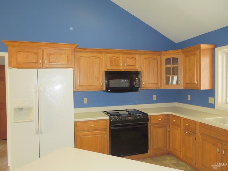 12305 Schwartz Road Grabill, IN 46741 - Photo 7 of 29