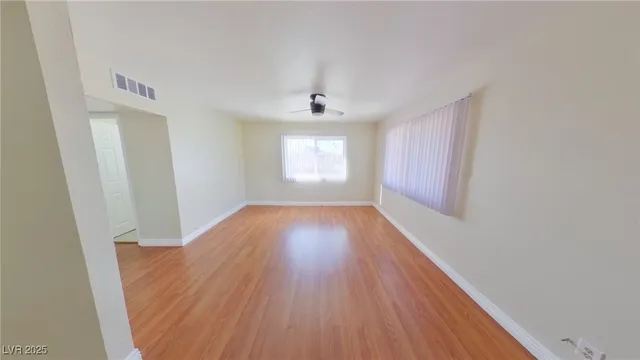 $1,050 | 512 North Circle, Unit 4, Las Vegas, NV 89119