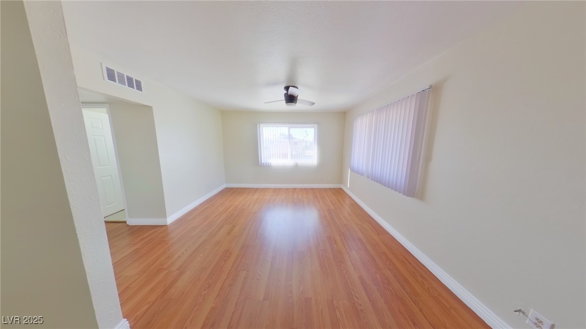 512 North Circle, Unit 4 Las Vegas, NV 89119 - Photo 4 of 7