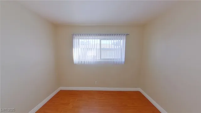 $1,050 | 512 North Circle, Unit 4, Las Vegas, NV 89119