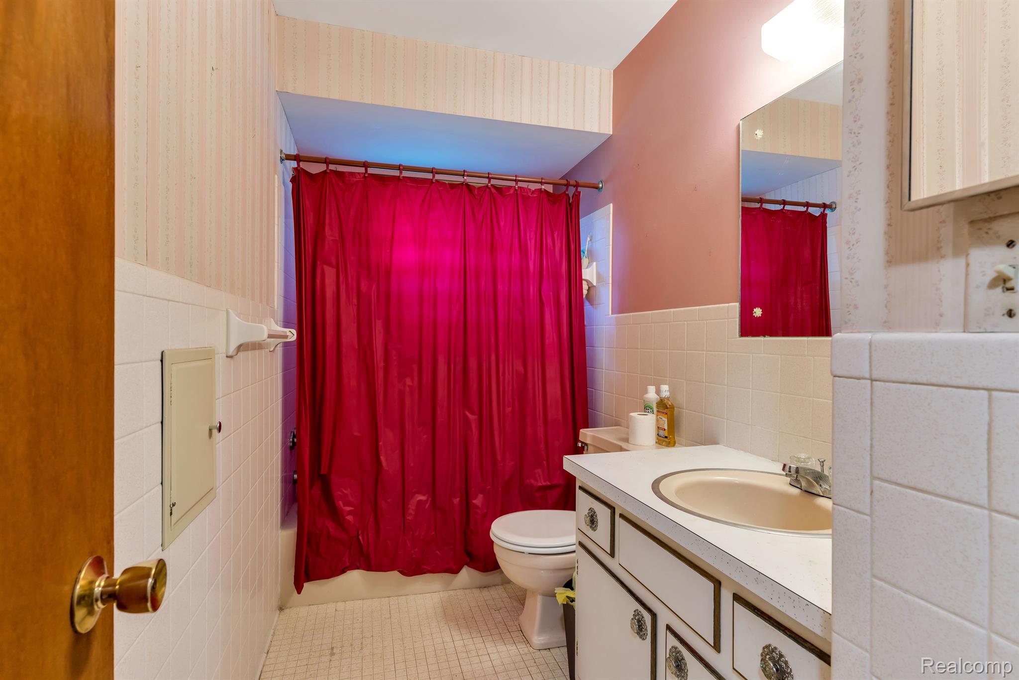 9104 Reid Road Swartz Creek, MI 48473 - Photo 12 of 24 Gallery Image 12